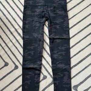 SPANX Black and Gray Camouflage Leggings